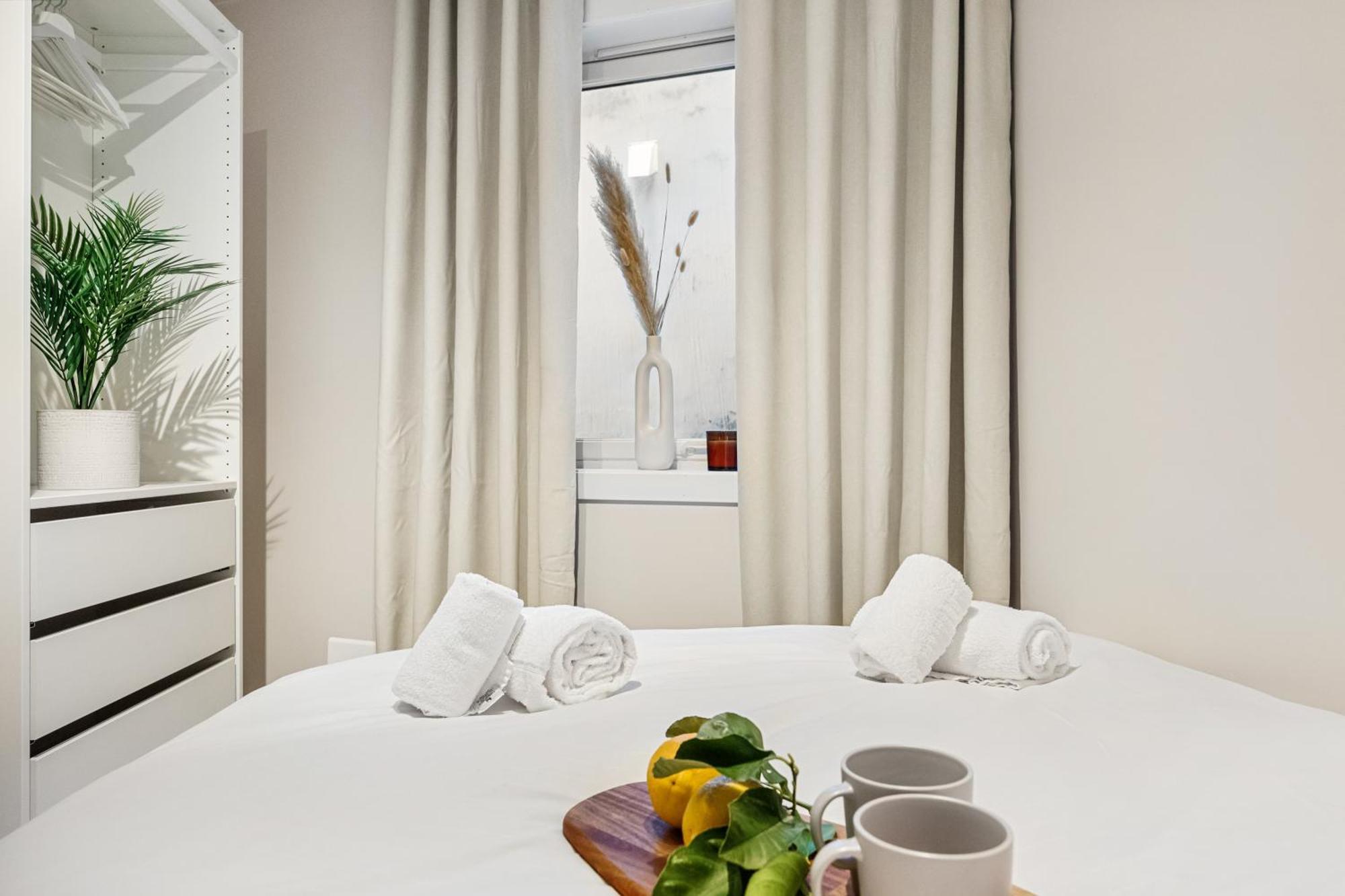 Апартаменты King Bed - Renovated 2024 - 2Br Behind Bryggen Берген Экстерьер фото