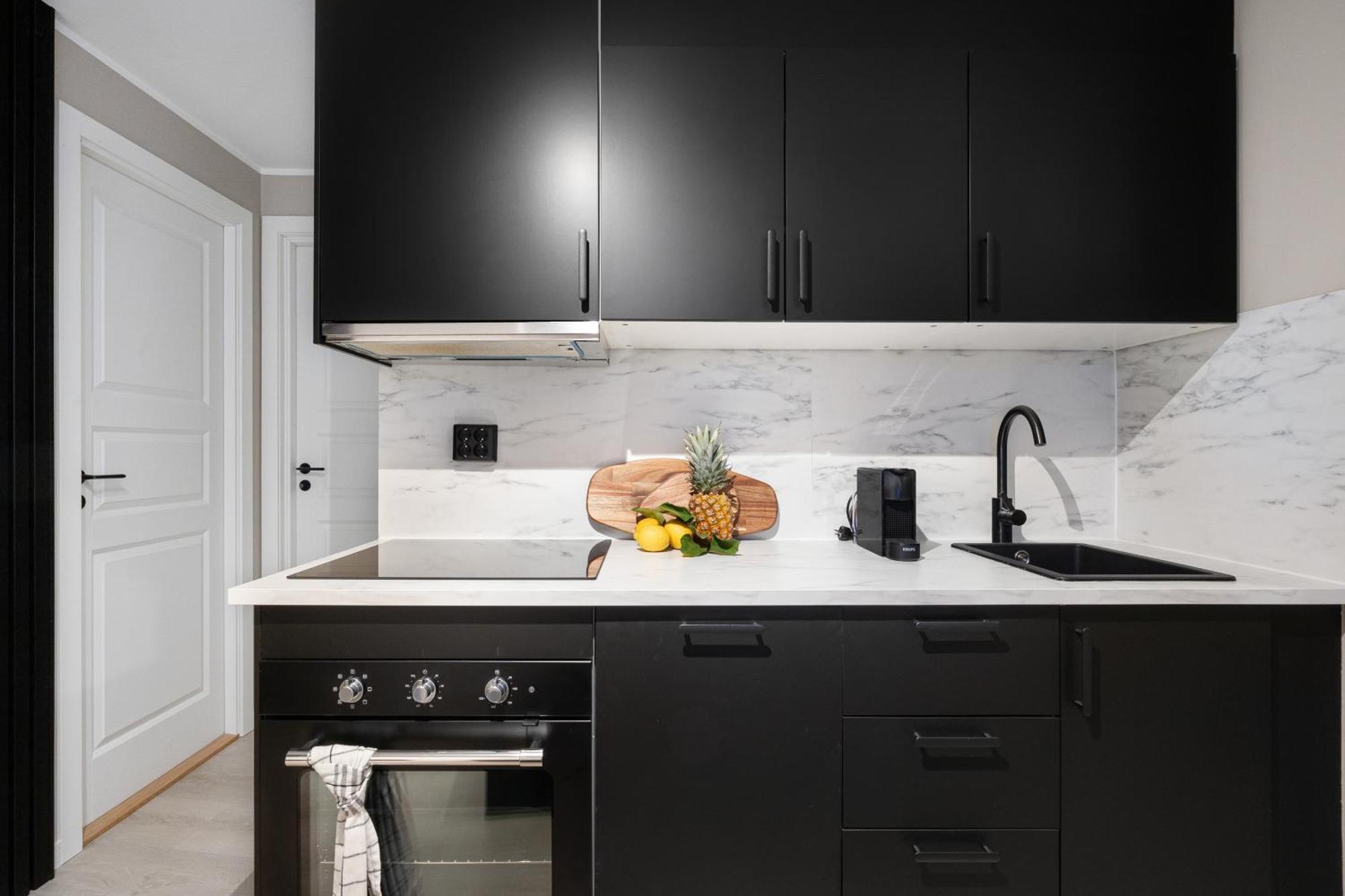 Апартаменты King Bed - Renovated 2024 - 2Br Behind Bryggen Берген Экстерьер фото