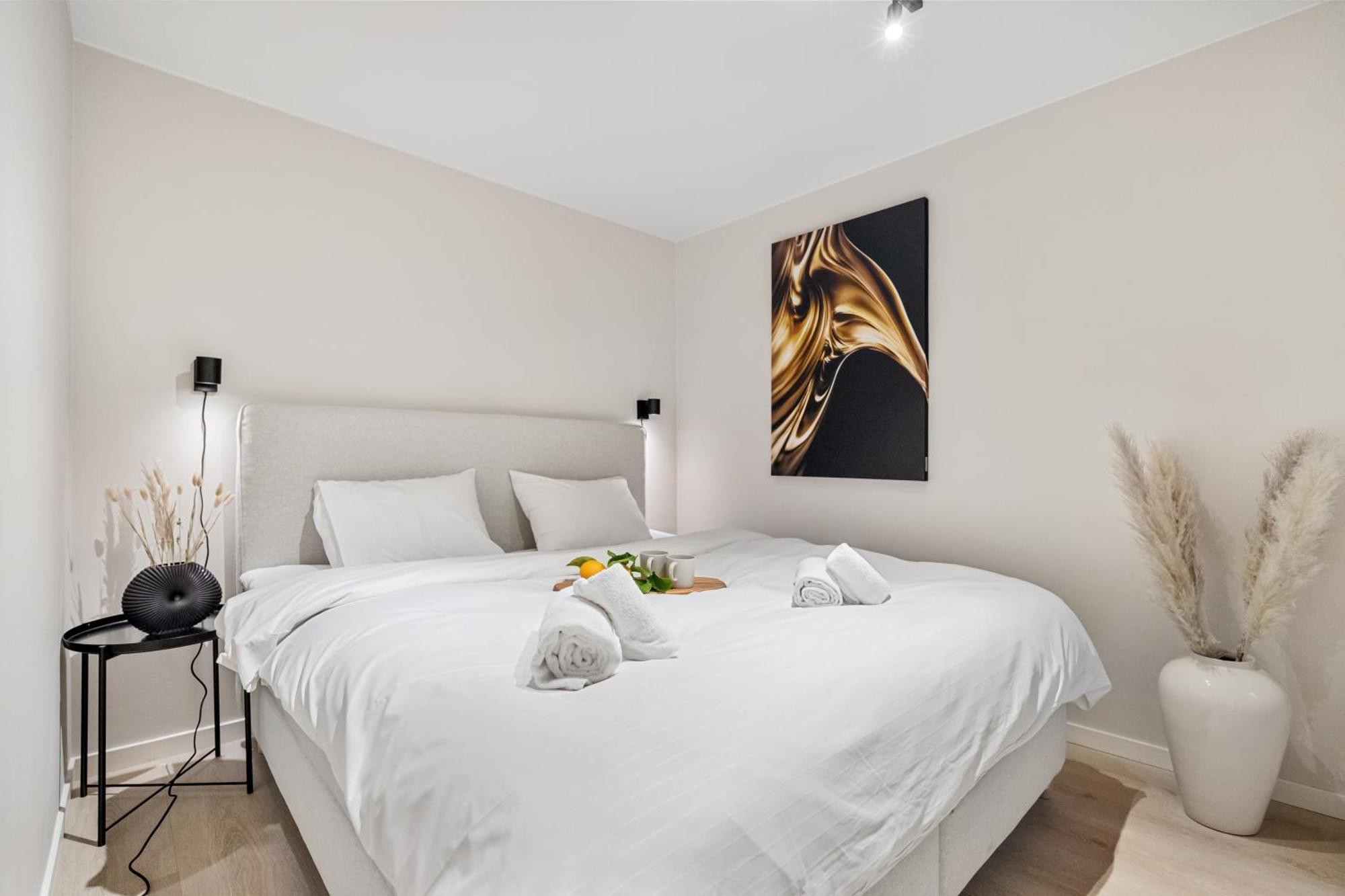 Апартаменты King Bed - Renovated 2024 - 2Br Behind Bryggen Берген Экстерьер фото