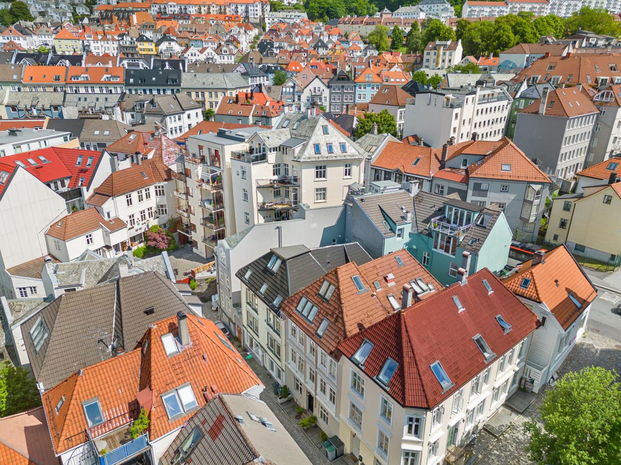 Апартаменты King Bed - Renovated 2024 - 2Br Behind Bryggen Берген Экстерьер фото